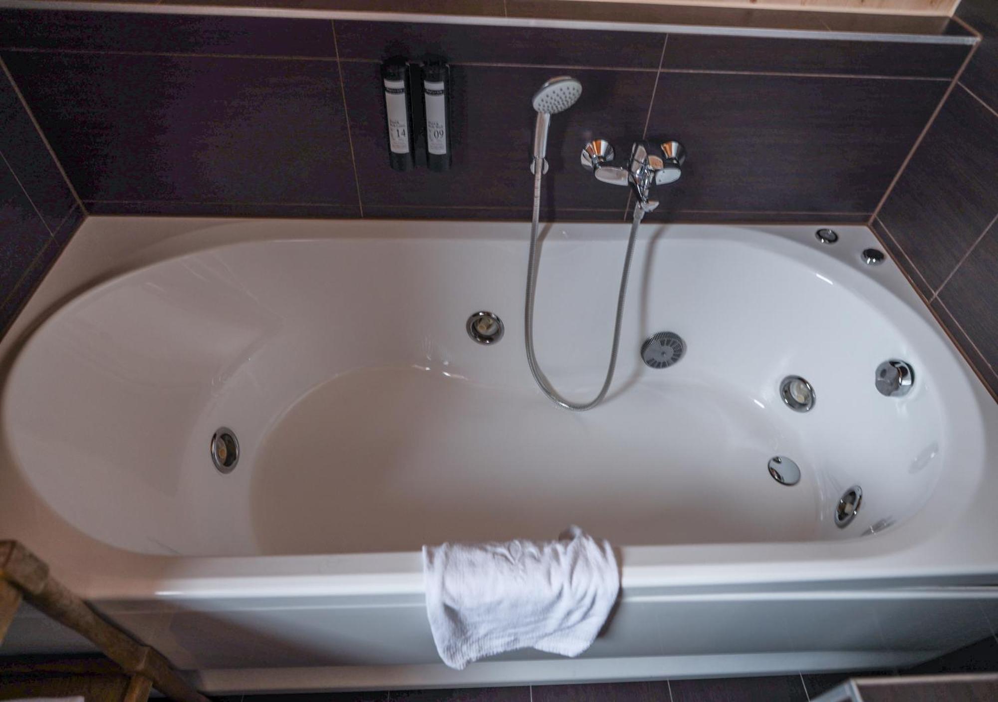 1A Chalet "Wolke" Wandern, Grillen, Wellness Im Traumhaus โวลฟ์สแบร์ก ภายนอก รูปภาพ